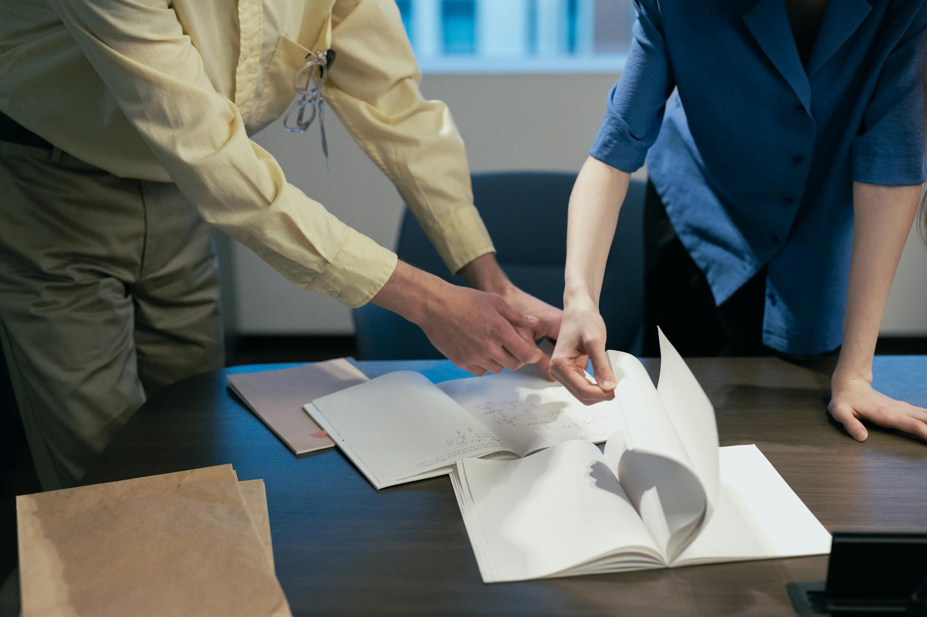 Why Are Collaborations Like the Murakami Multicolor Revival Creating Market Momentum?