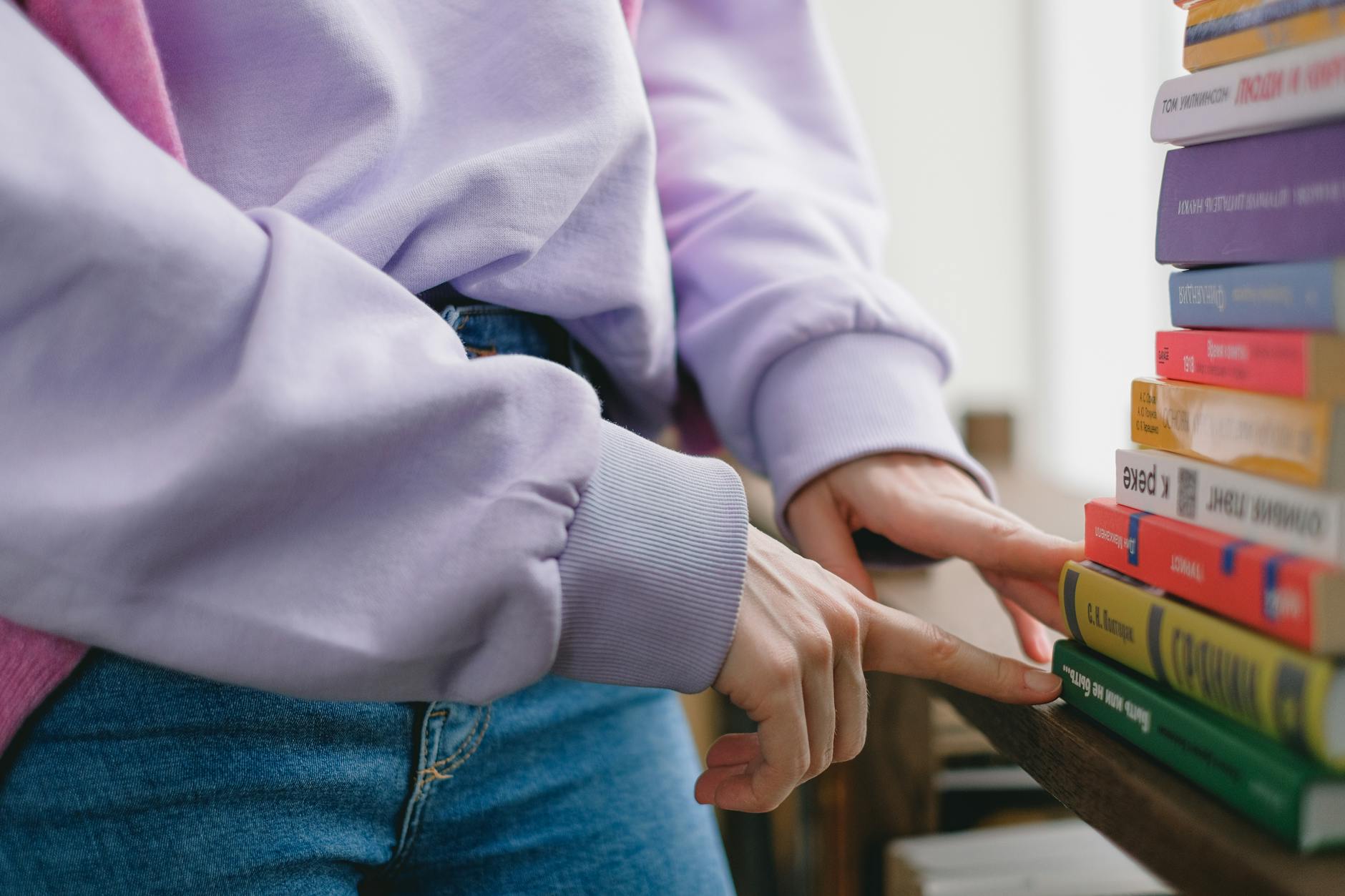 ARE YOU CHOOSING THE RIGHT SOCK MATERIALS FOR YOUR LIFESTYLE?