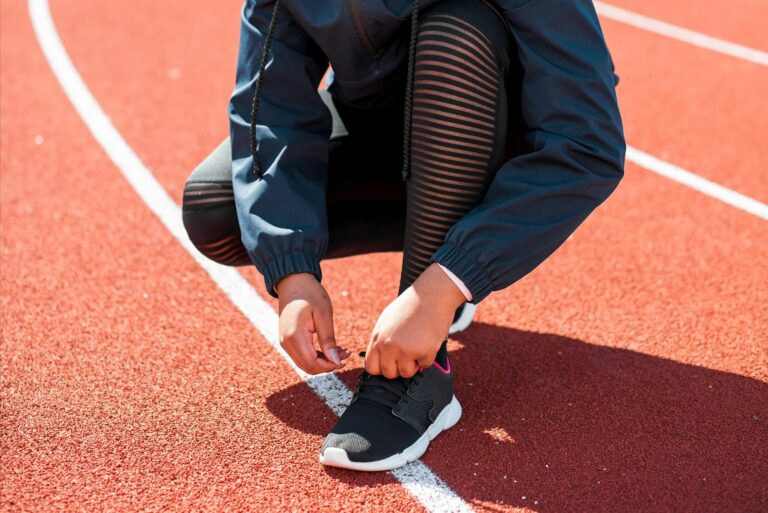 How to Pick the Right Track Pants - Featured image