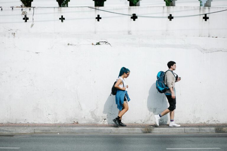 How to Style Backpacks the Right Way - Featured image