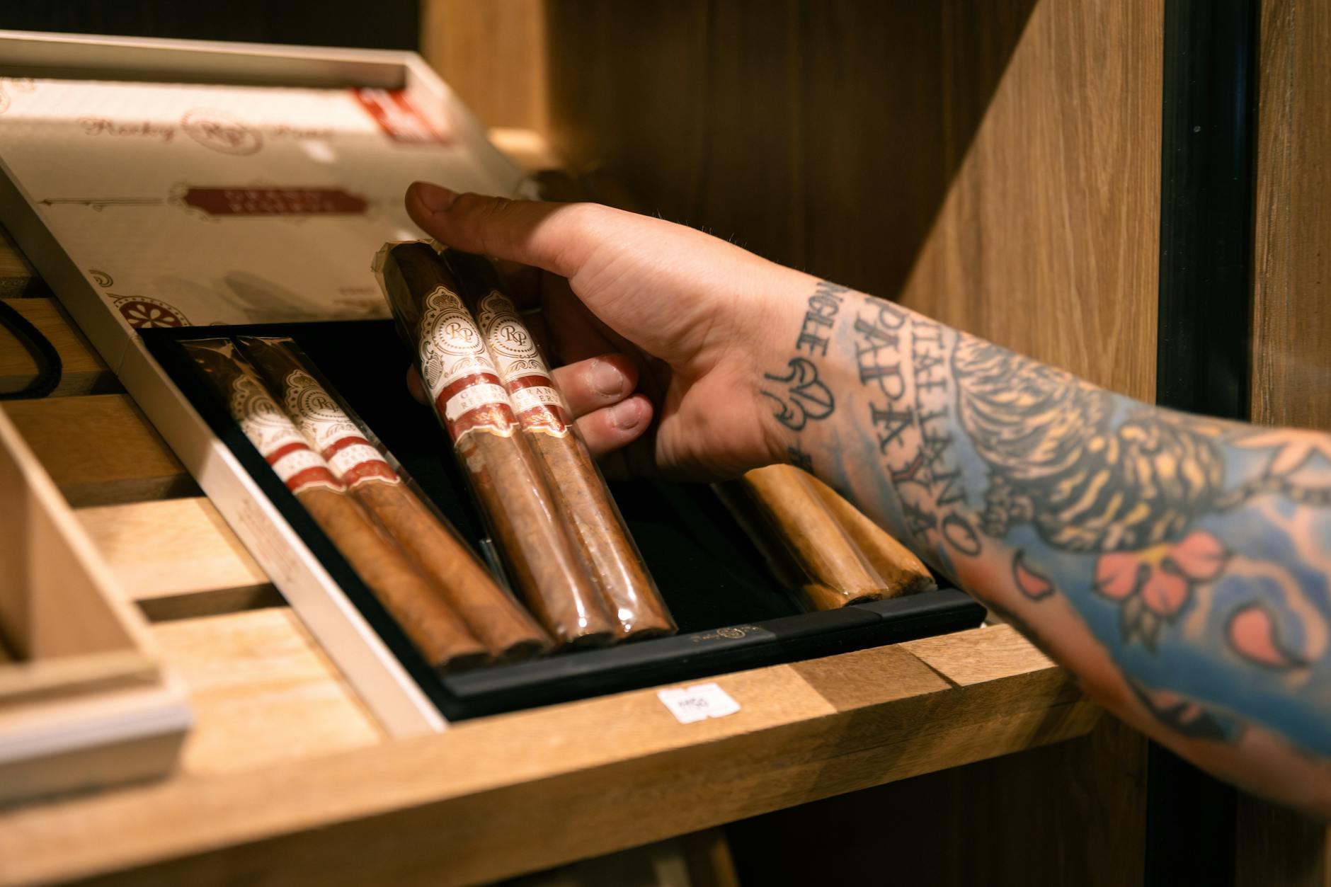 Selecting Premium Fabrics That Complement Luxury Accessories