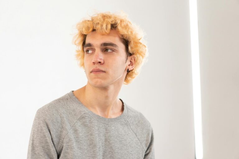 The Best Crewnecks for Men Right Now - Featured image
