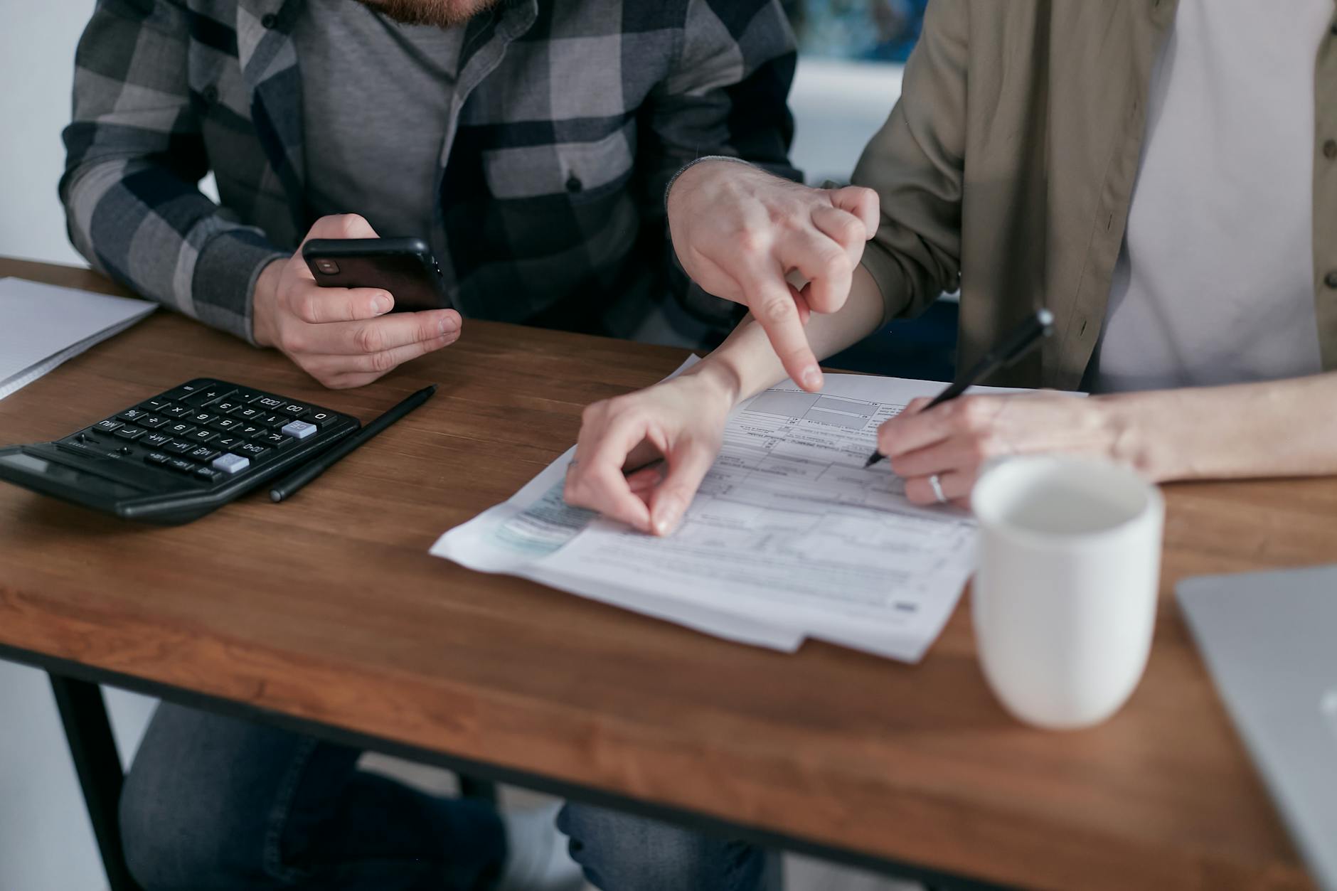 What Makes Budget Chains So Much Cheaper?