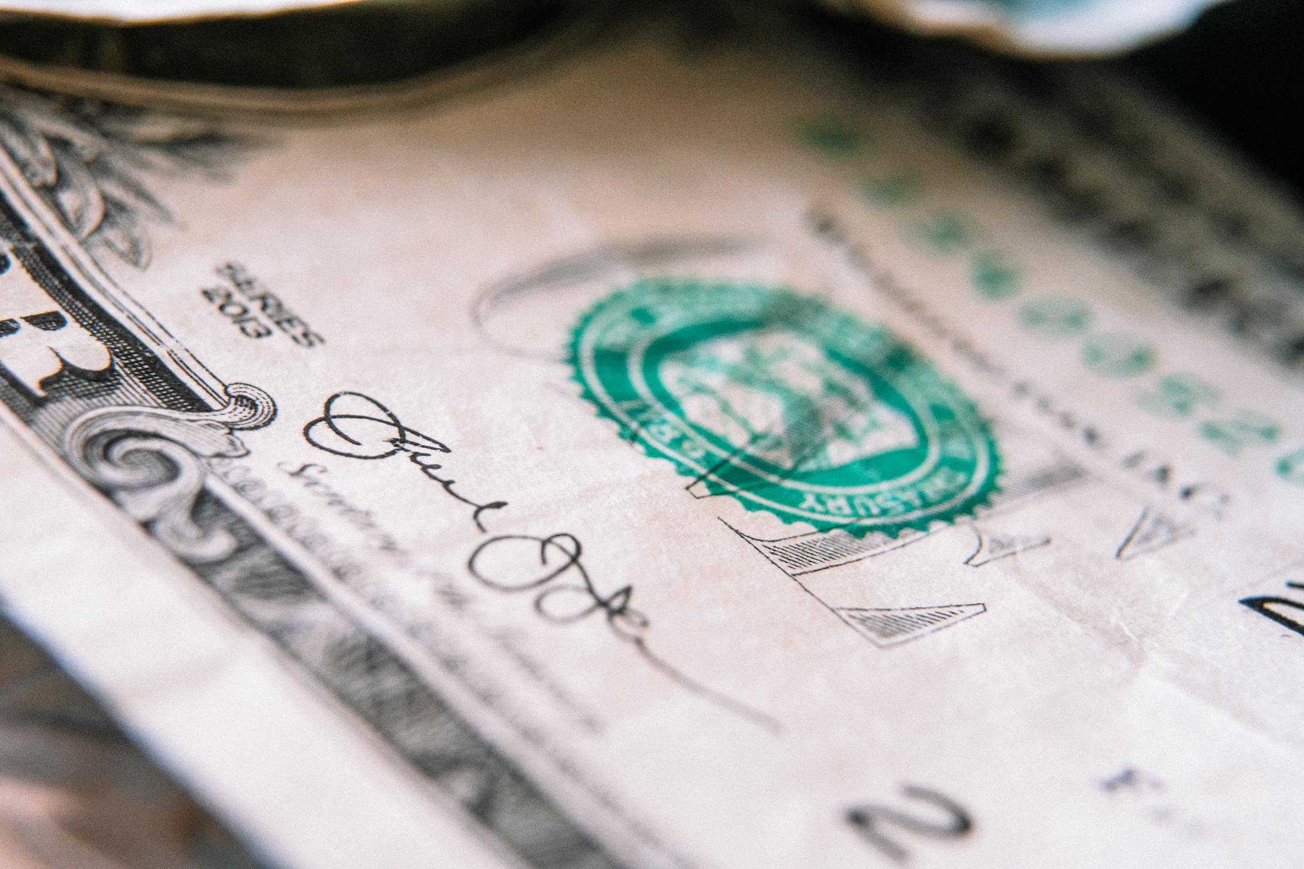 What Makes Expensive Socks Actually Cost More?