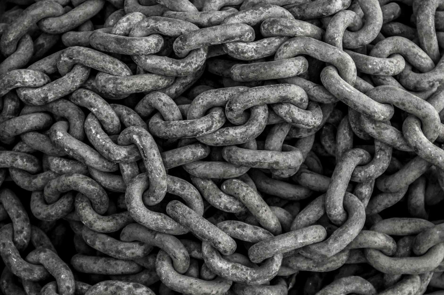 Why Chain Weight and Gauge Matter More Than You Think