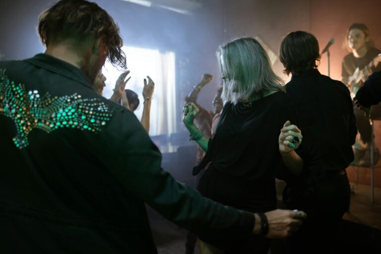 Why Versace is Having a Moment - Featured image