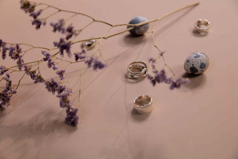 The Rules of Minimalist Fashion - Featured image