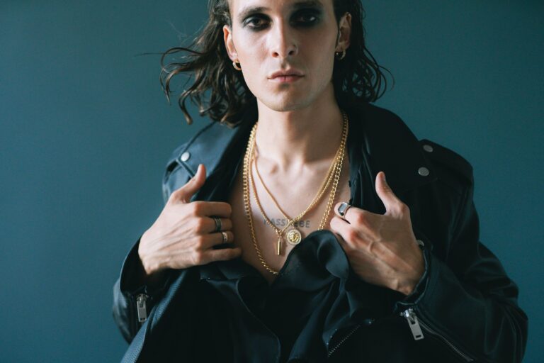 The Rules of Avant Garde Fashion - Featured image