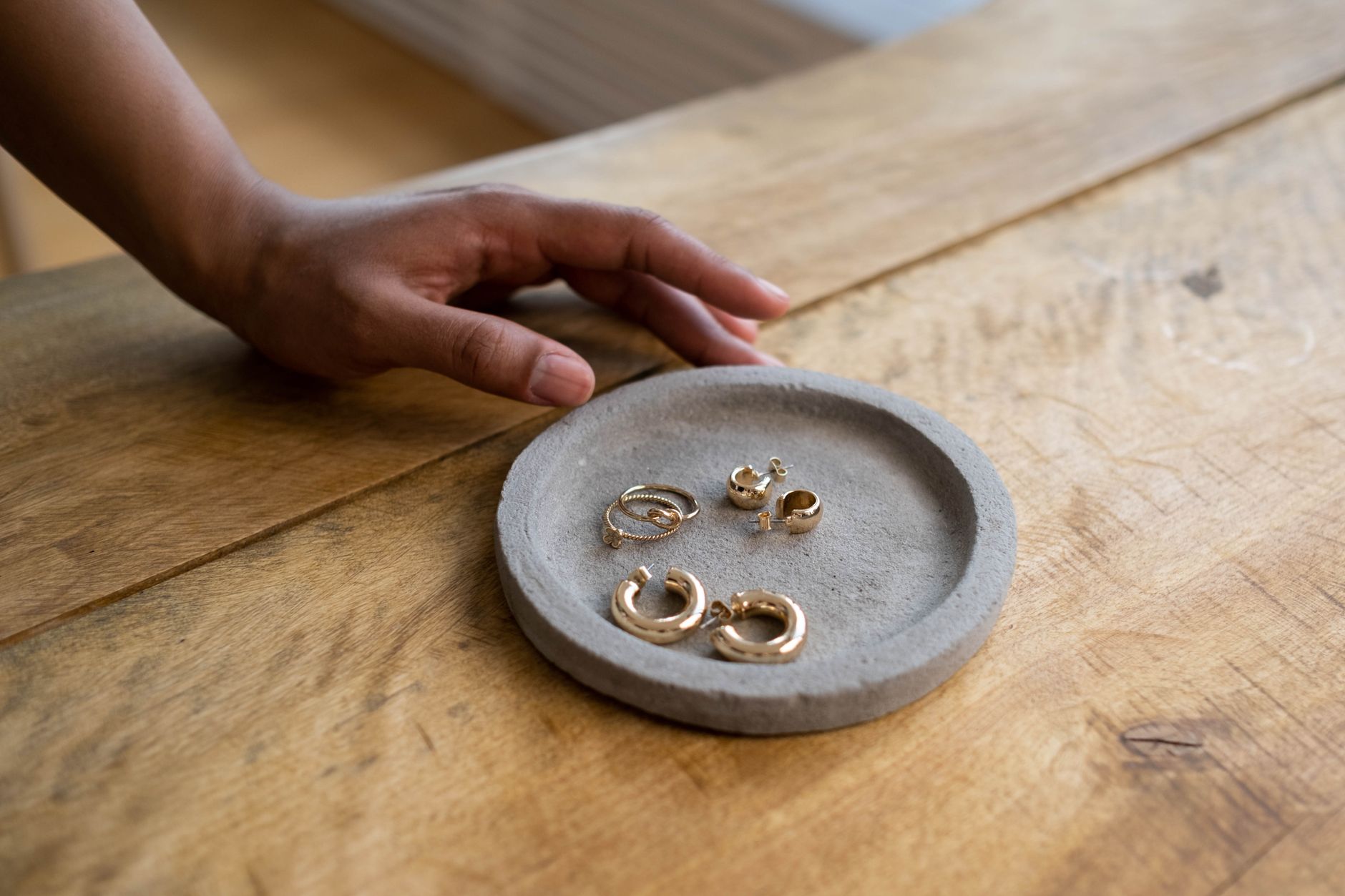 Gold-Plated Copper Ring Explained: Base Metal, Finish Thickness, and Hallmarks - Featured image