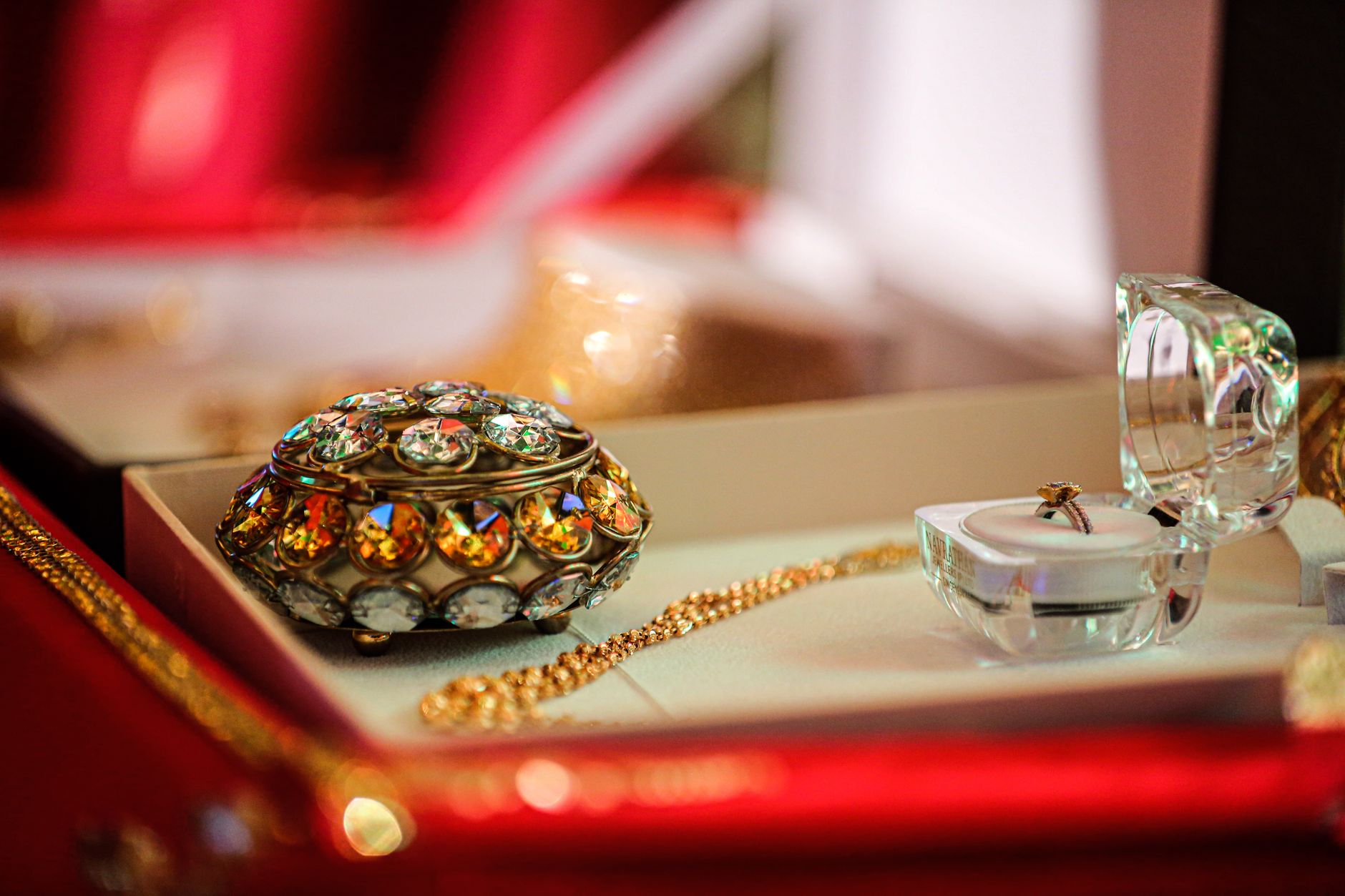 Jewelry Listing Says "Handmade": Which Construction Details Should Be Disclosed? - Featured image
