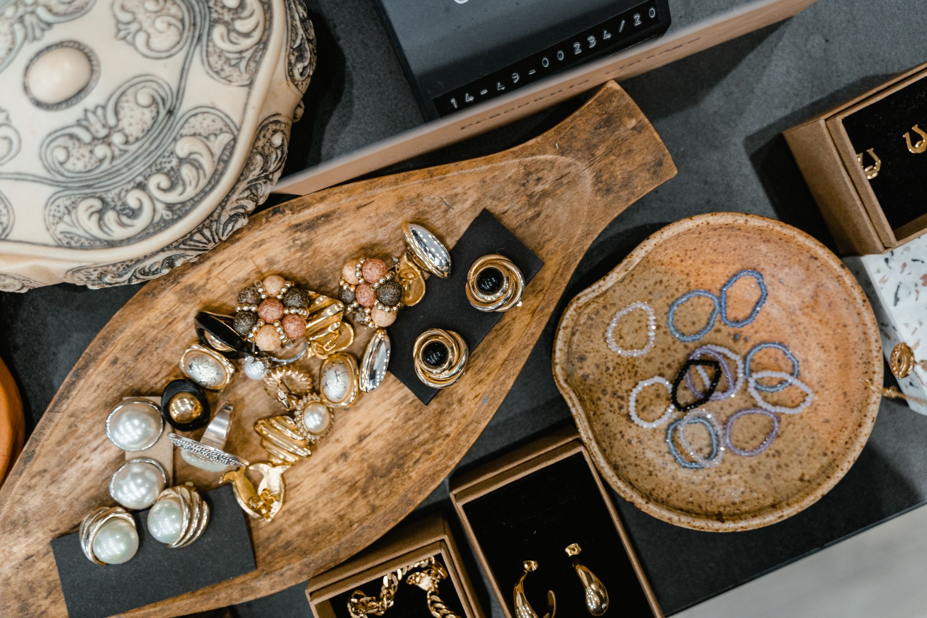 Jewelry Listing Says "Tarnish-Resistant": Why That Is Not the Same as Tarnish-Proof - Featured image