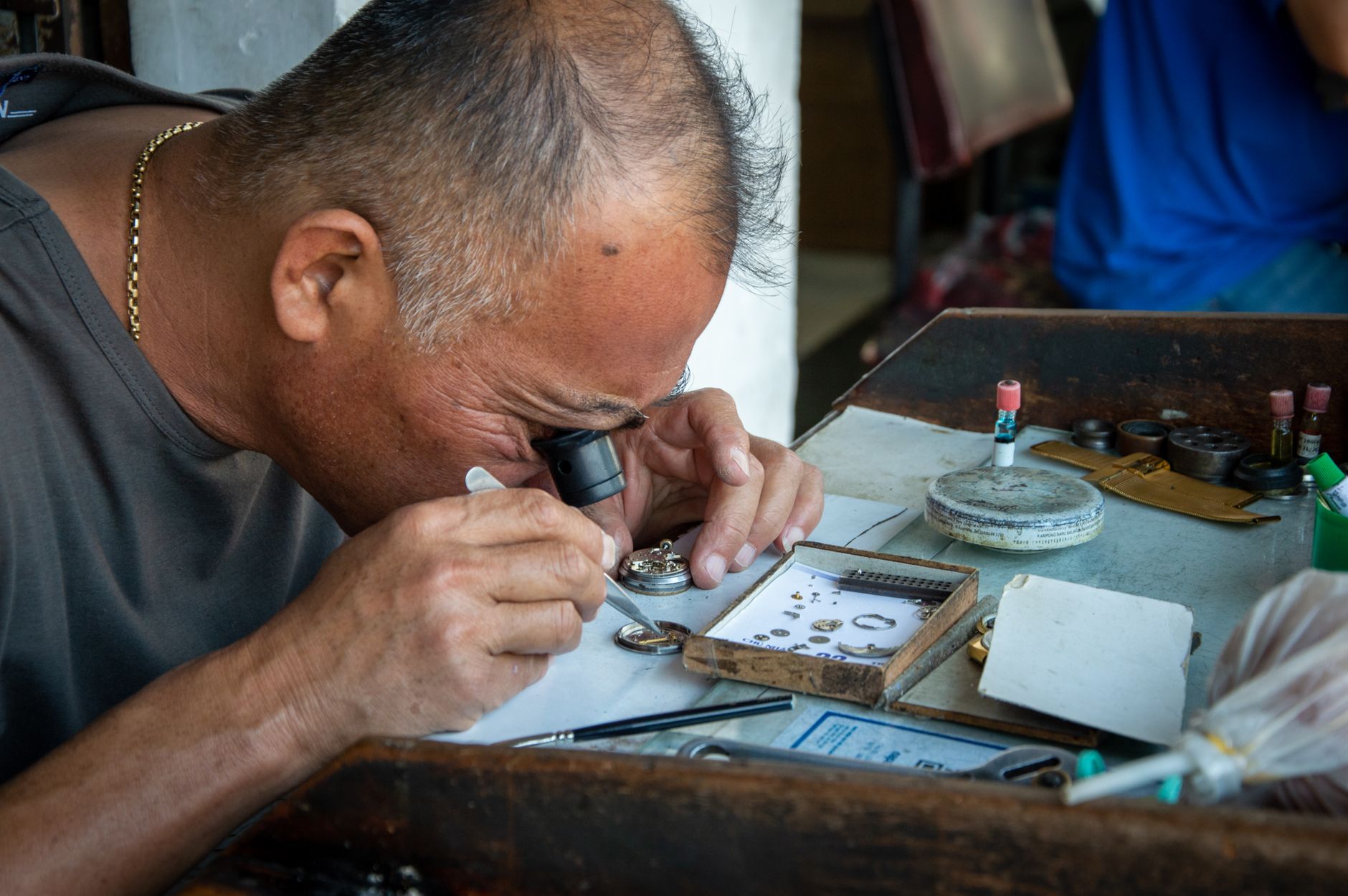 Jewelry Repair Shop Near Me: Credentials, Equipment, Fees, and Questions to Ask - Featured image
