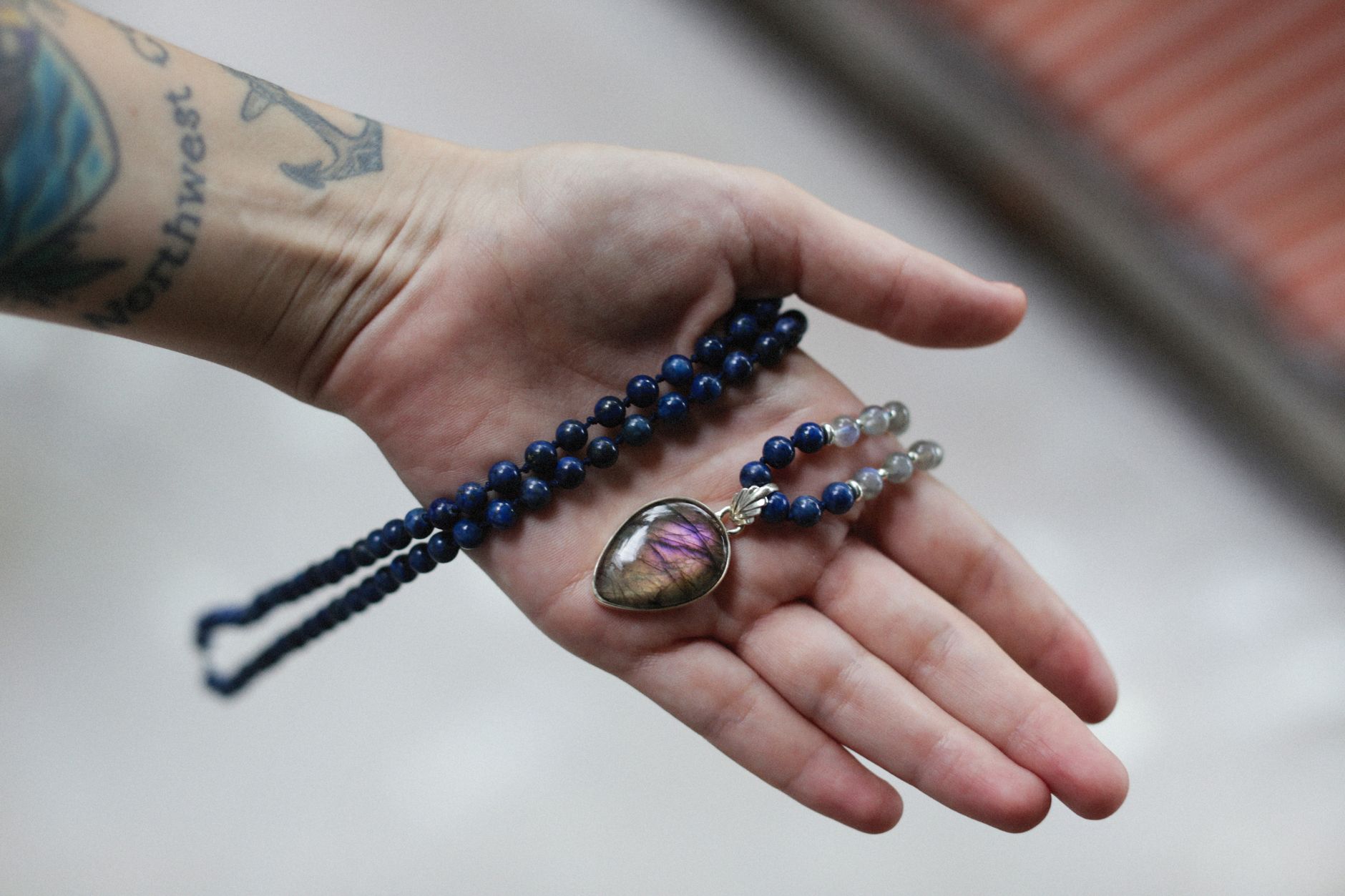 Labradorite Jewelry Buying Guide: Price, Durability, Treatment, and Seller Questions - Featured image