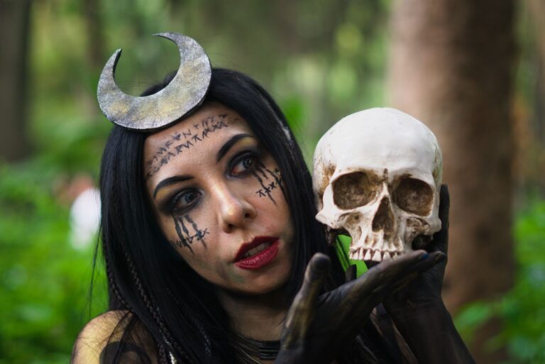 Moon Magic Jewelry Materials Guide: How to Read Metal and Gemstone Disclosures - Featured image
