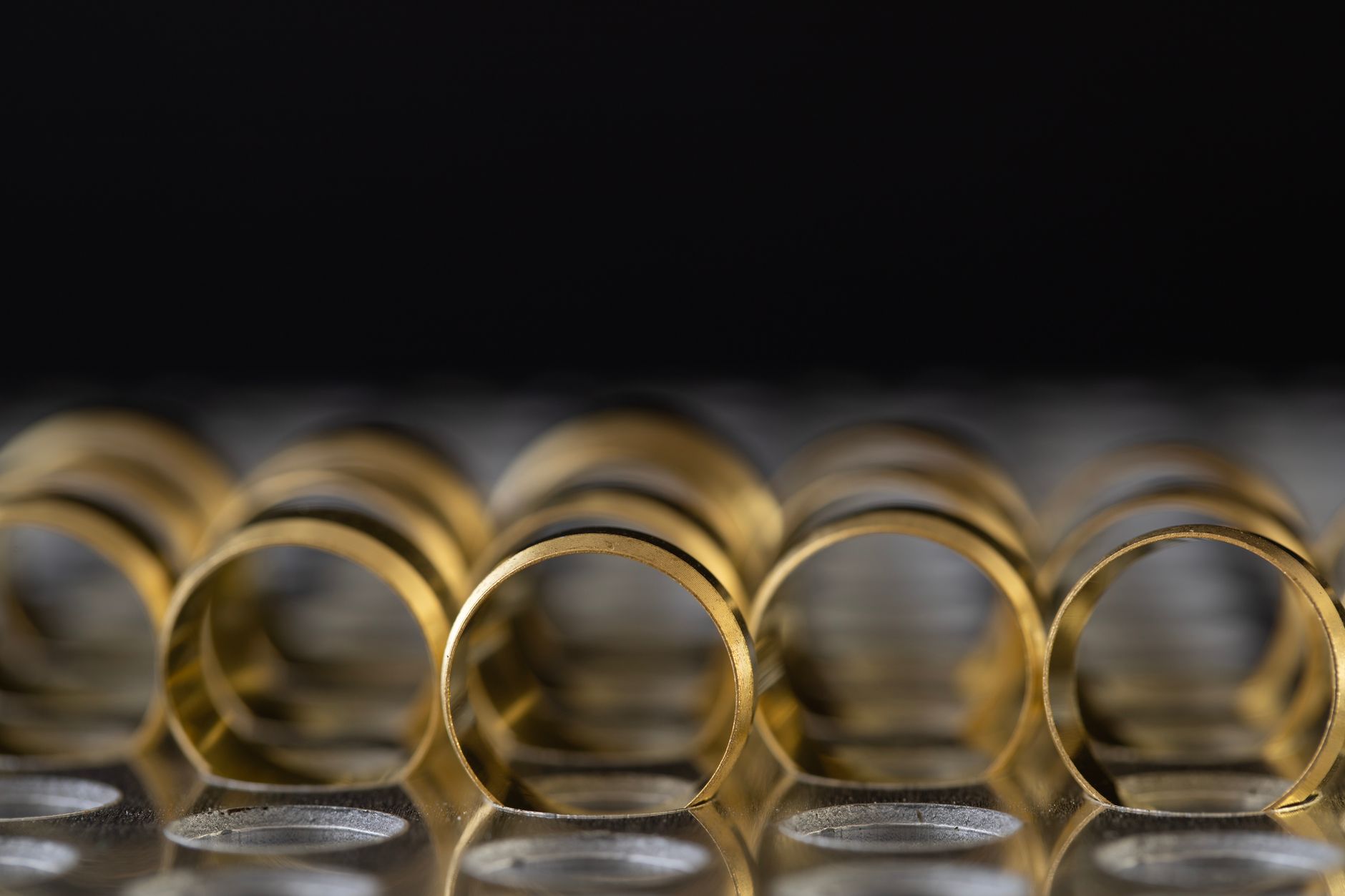 What Is New With Metals and Finishes Jewelry in August 2026? Latest maker records and gem lab guidance and Key Takeaways - Featured image