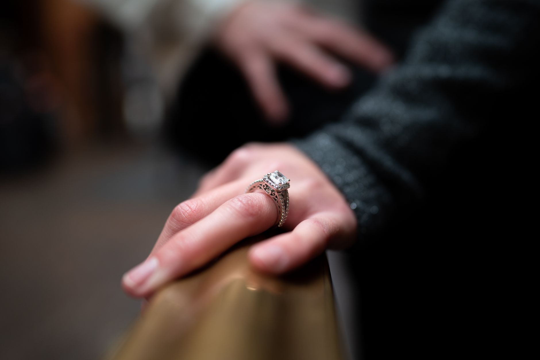 Engagement Ring Buying Mistakes to Avoid - Featured image