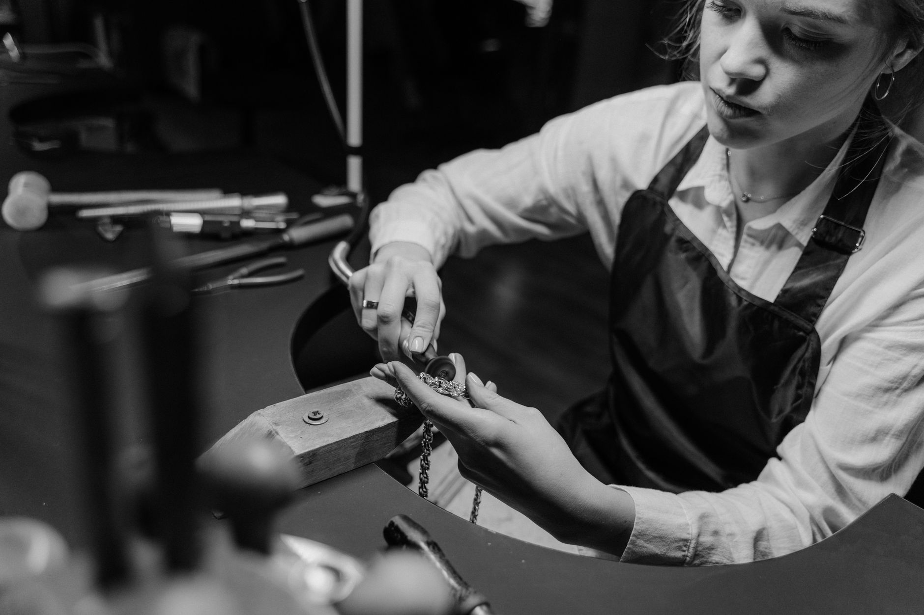 How Much Does Professional Jewelry Cleaning Cost at a Jeweler? - Featured image